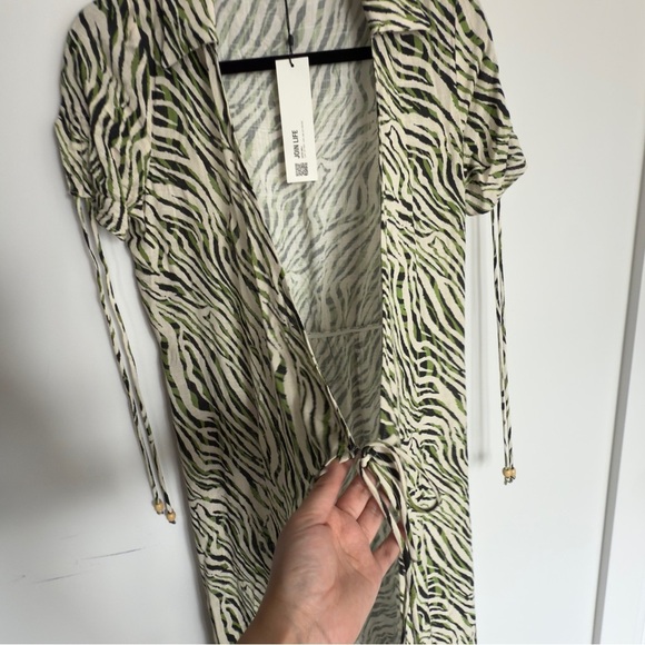 ⚪️ NWT Zara Zebra Print Wrap Midi Dress - Size XS - Picture 4 of 7
